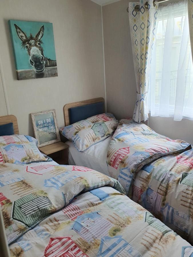 Premium Accommodation With Luxury Hot-Tub And Decking Area, Near Fantasy Island Ingoldmells Εξωτερικό φωτογραφία